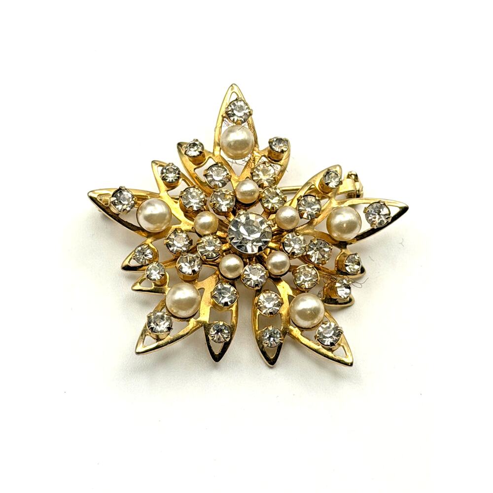Vintage Gold Tone Rhinestone Faux Pearl Floral Star Burst Brooch Pin Openwork
